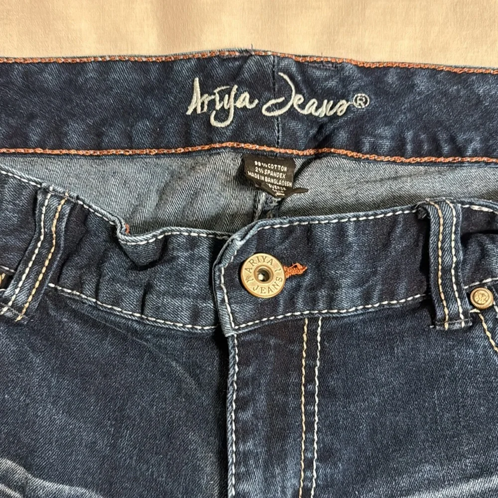 Women’s RIYA denim shorts, distressed, bling, decorated pockets, size 14 blue - Picture 2 of 8